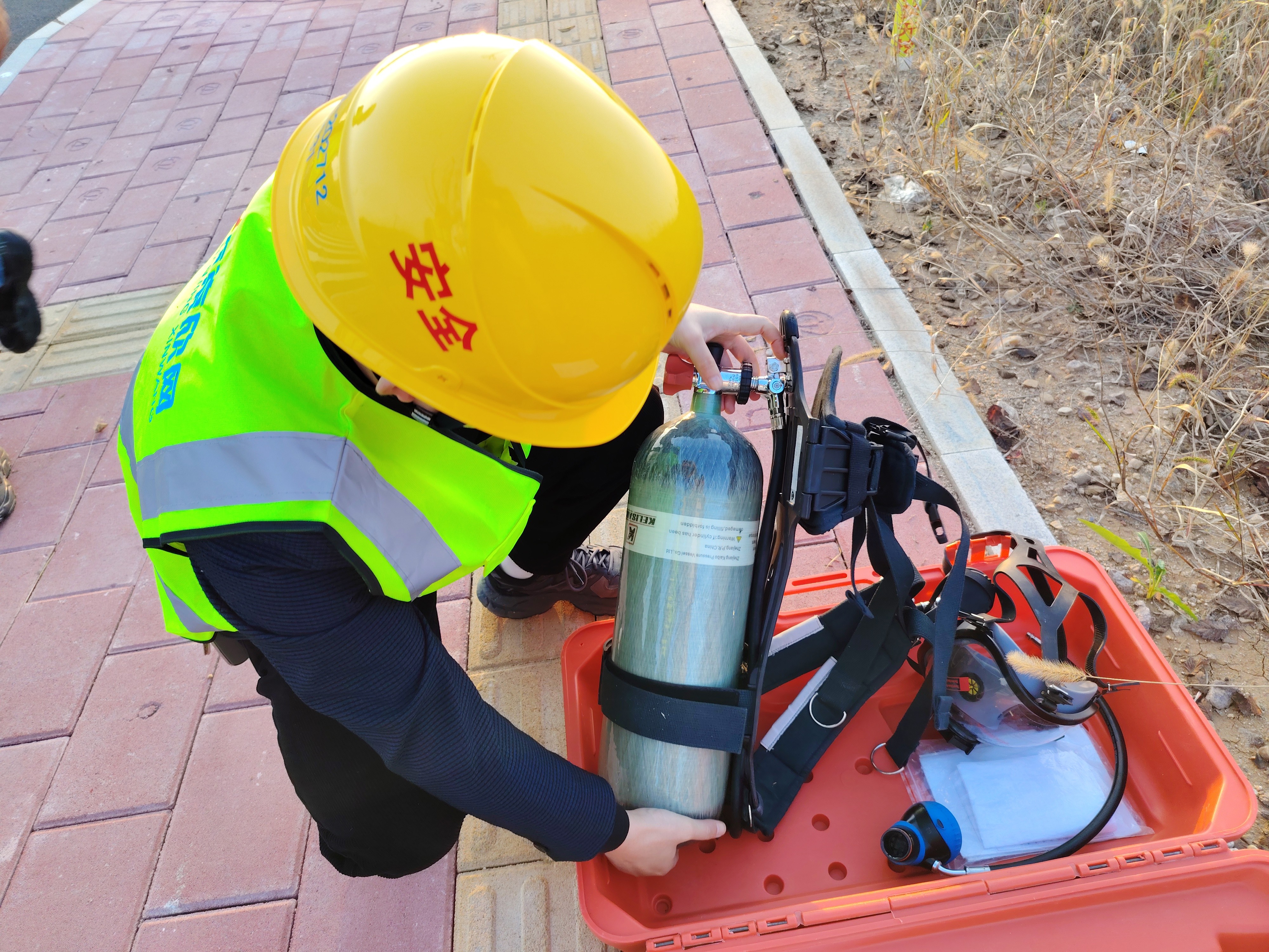 1764914756873418.jpg 1764914756873418.jpg